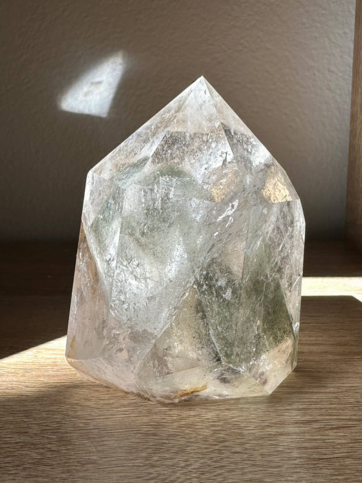 Harvinainen Lodoliitti-torni – maisemakristalli #2