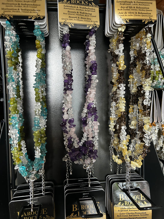 Baroque Rocks kristallikaulakorut (erilaisia)