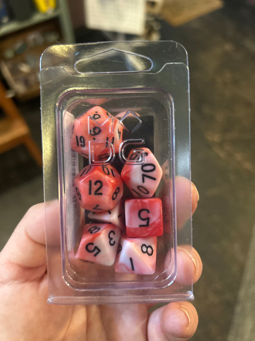 Roolipeli nopat 16mm Acrylic Polyhedral Dice Set - Red/White black numbers - Metallic Dice Games