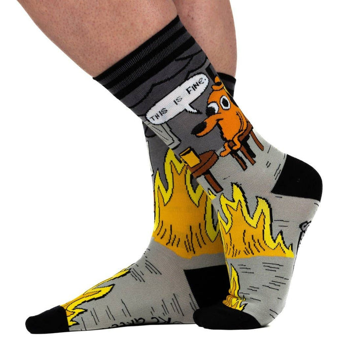 This is Fine: Noir Edition sukat - FootClothes
