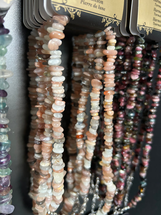 Baroque Rocks kristallikaulakorut (erilaisia)