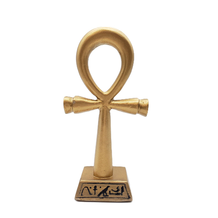 Ankh kultainen patsas