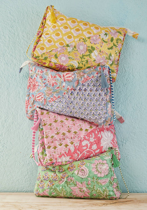 Suuri patchwork-kuvioitu toilettilaukku – puuvillaa