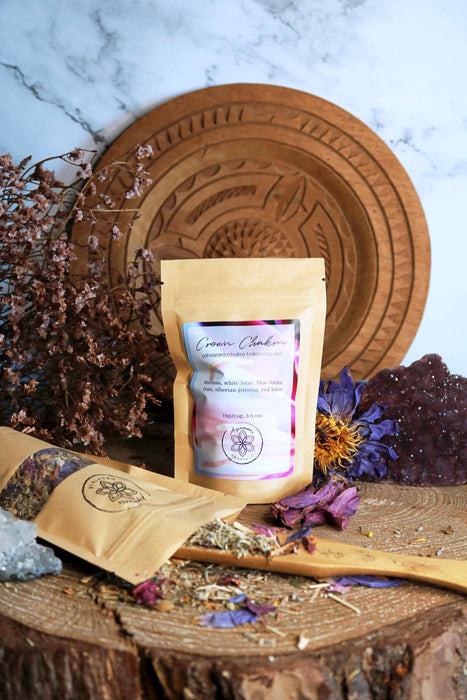 Crown Chakra yrttitee – Lootus, ruusu ja ginseng
