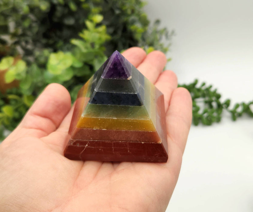 Chakra Kristallipyramidi halk. 5cm