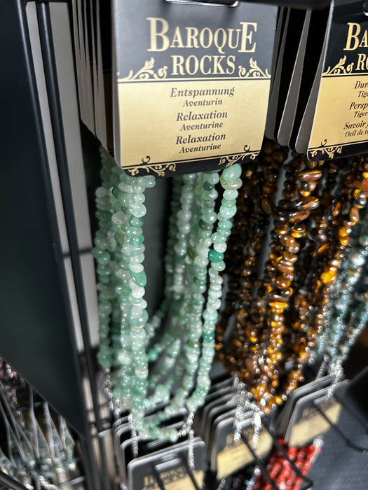 Baroque Rocks kristallikaulakorut (erilaisia)