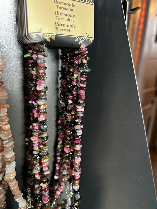 Baroque Rocks kristallikaulakorut (erilaisia)