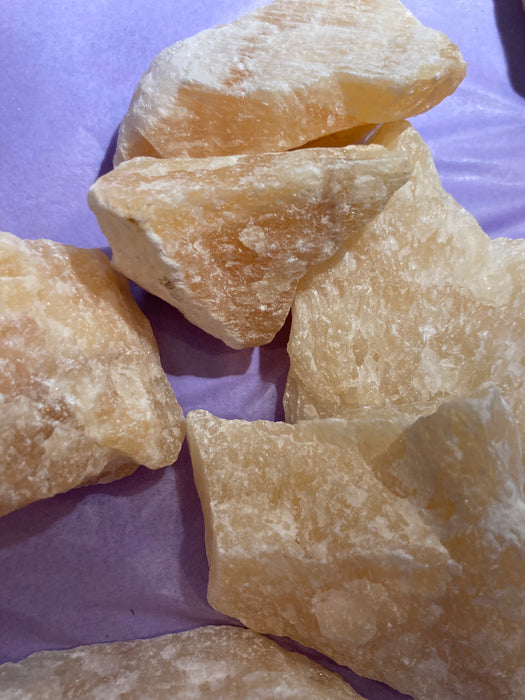 Oranssi Kalsiitti raakapala n. 1-3cm