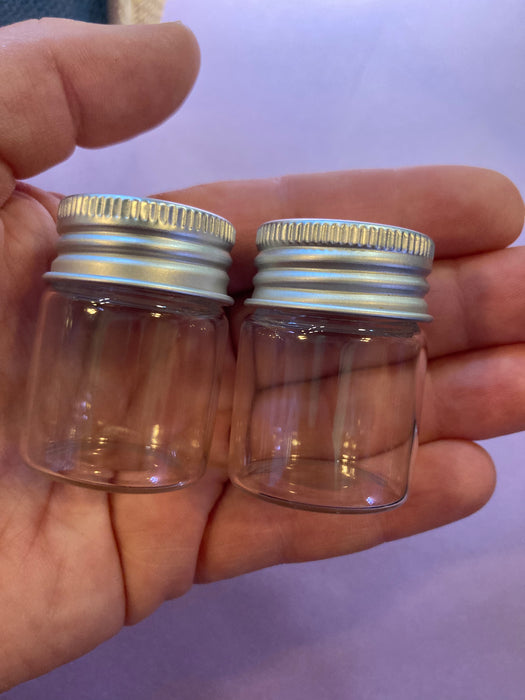 Paksu Lasipurkki 4x3cm kierrekorkilla