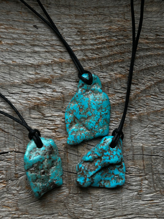 Turquoise pendant 5-8g