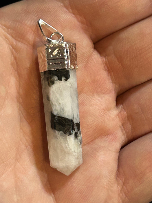 Rainbow moonstone pendant