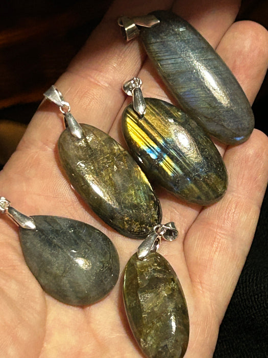 Labradorite pendant