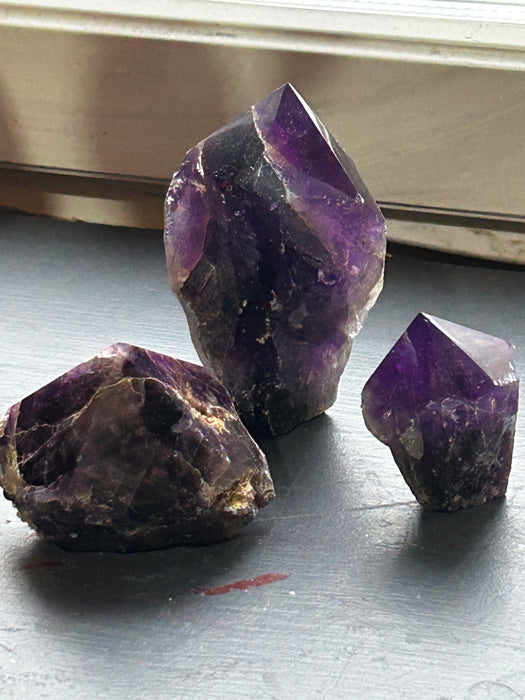 Puolikiillotettu ametistikärki 70-250g