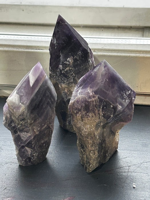 Luonnollinen ametistikärki 190-300g