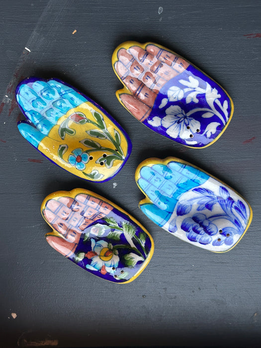 Käsintehty Hamsa suitsukeastia