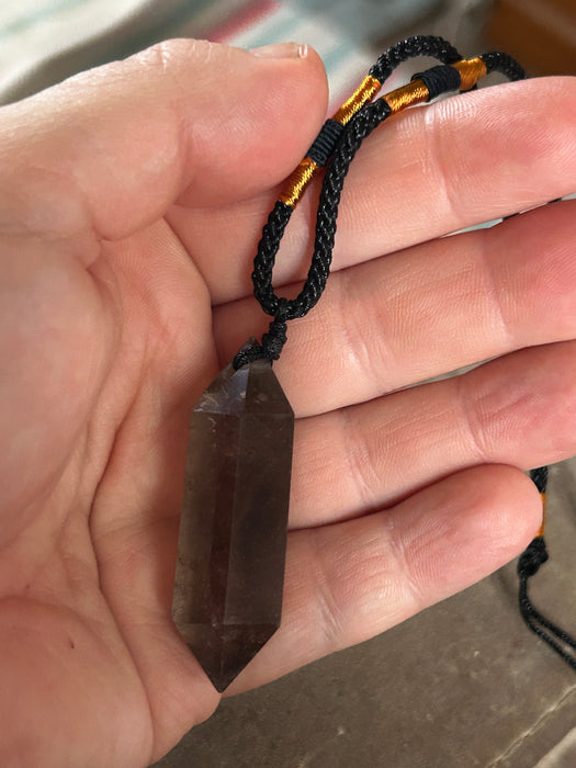 Savukvartsi kaksoiskärkiriipus 4-5cm