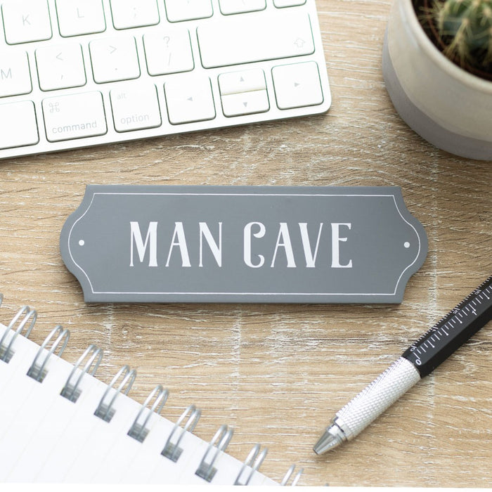 Man Cave kyltti