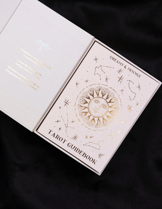 The Dreamy Moons Lightworker Tarot - Annie Tarasova