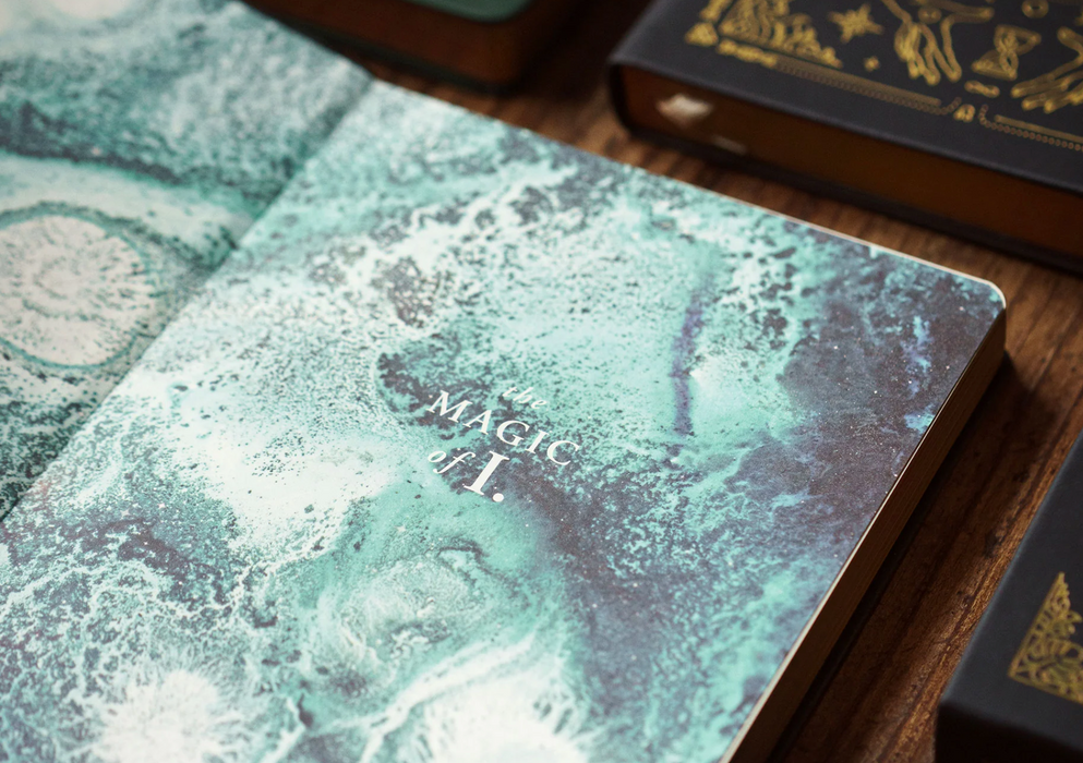 Astrological Planner 2026- White/Valkoinen - Magic of I