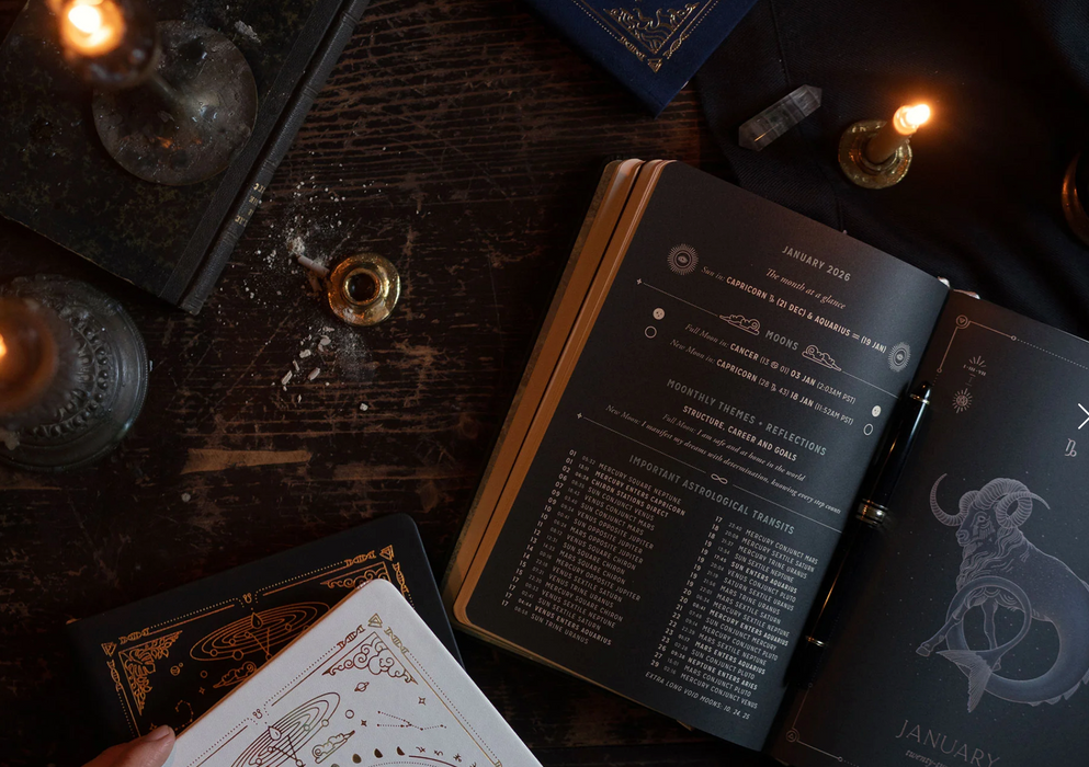 Astrological Planner 2026- White/Valkoinen - Magic of I