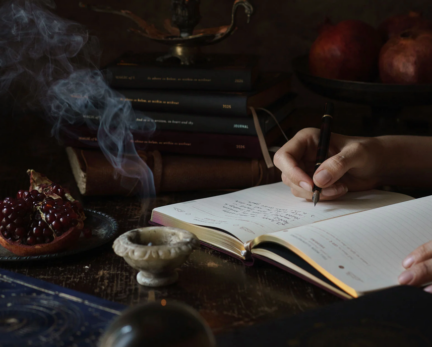 Astrological Planner 2026 - Midnight Velvet - Magic of I