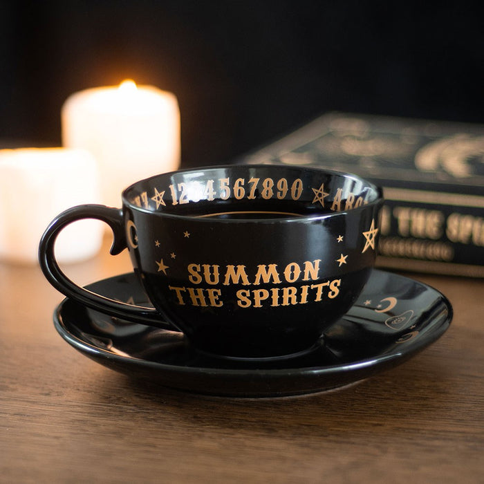 Summon the Spirits -teekuppi ja aluslautanen 500 ml