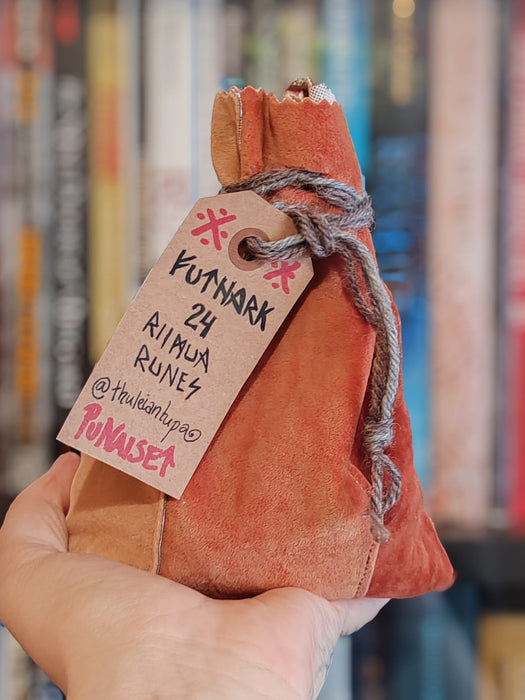 Kirsti Runavikin luomat maagiset kiviriimut