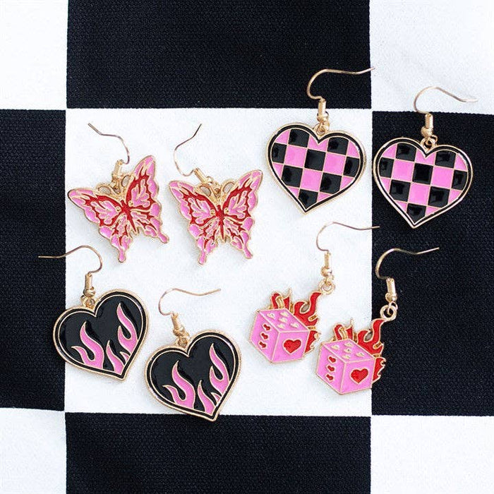 Burning Dice Earrings - palavat nopat korvakorut