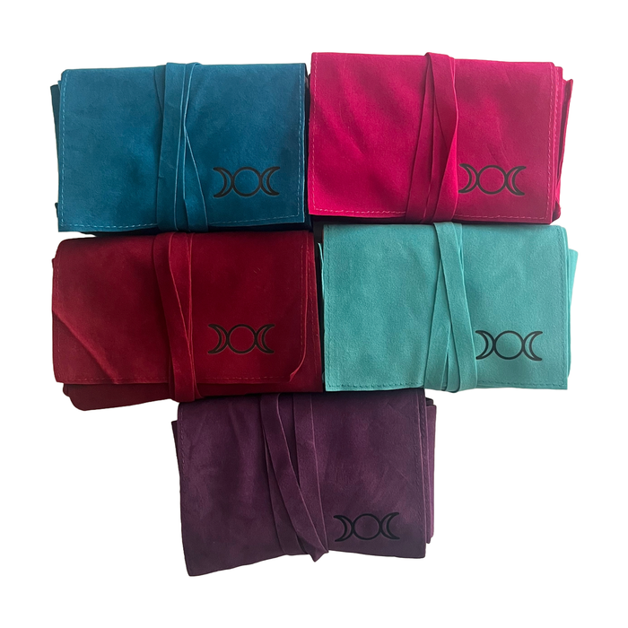 Samettinen tarotkääre – Kolmoiskuun symbolilla