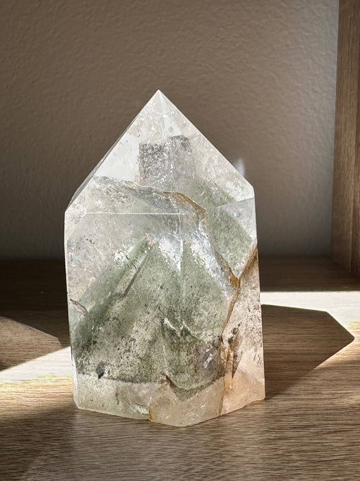 Harvinainen Lodoliitti-torni – maisemakristalli #2