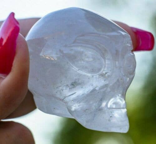 Pieni kristallikallo Alien  5,7 cm - akaatti