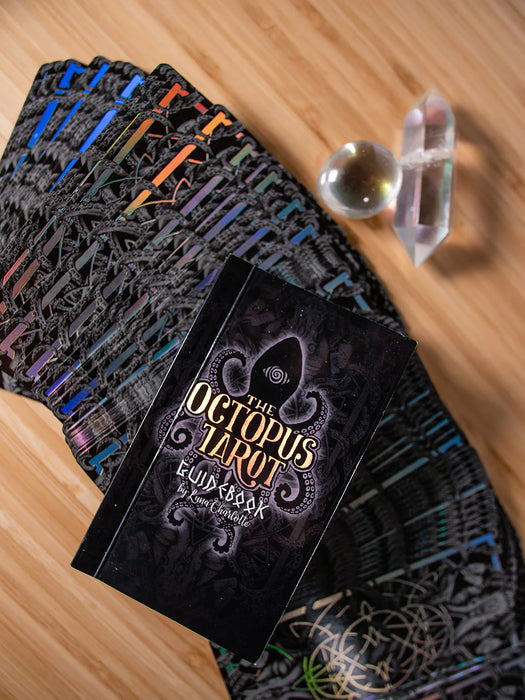 The Octopus Tarot Guidebook - Luna Charlotte (Kickstarter)