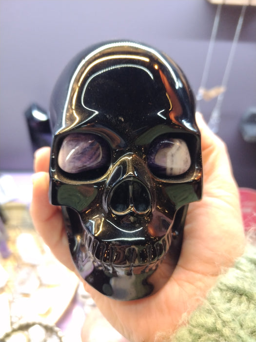 Musta Obsidiaani Kristallikallo Chevron Ametisti -silmillä (n. 13cm)