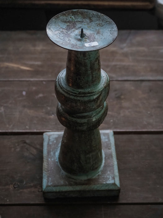 Kynttiläjalka puuta