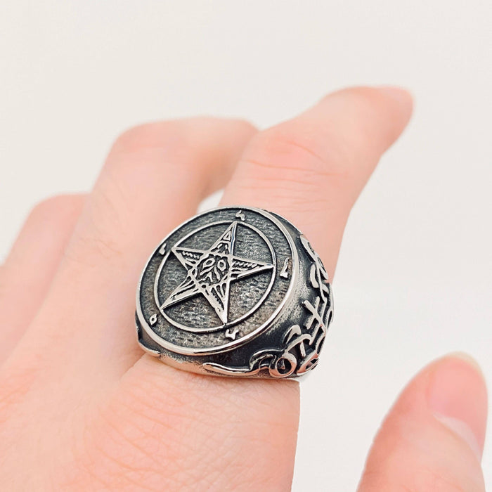 Devil Satan Pentagram sormus ruostumatonta terästä (eri kokoja)