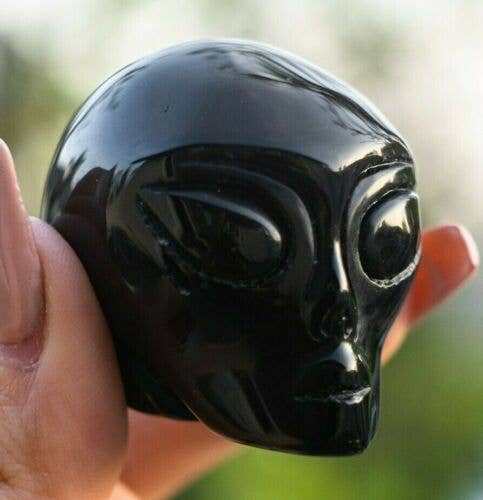 Pieni kristallikallo Alien  5,7 cm - Musta obsidiaani