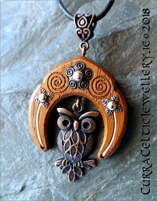 Kuparinen pöllö riipus - Curra Celtic Jewellery