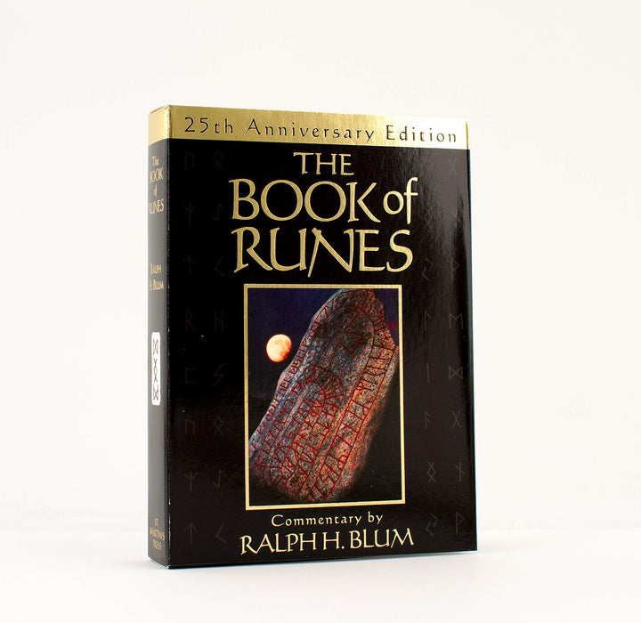 The New Book of Runes Set - Ralph H. Blum