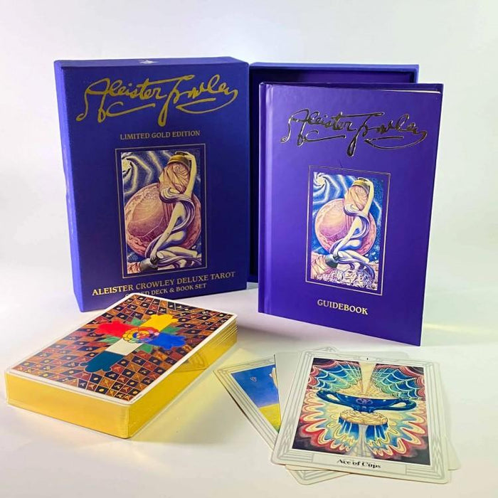 Aleister Crowley Deluxe Tarot: Kullattu pakka ja kirja setti - Tarotpuoti