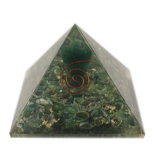 Orgoniitti pyramidikupari spiraalilla ja kristalleilla n.7cm - Tarotpuoti