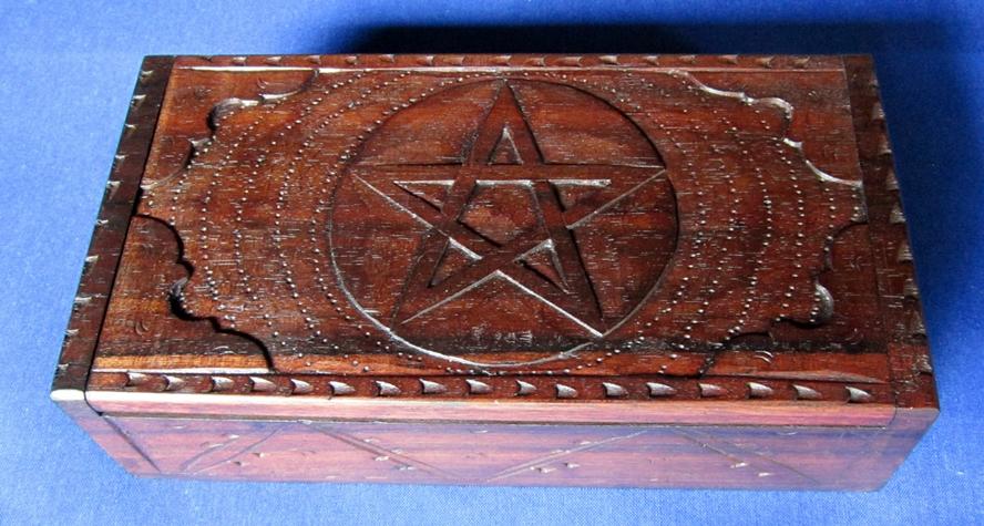 Puinen säilytyslaatikko pentagrammilla suuri - Tarotpuoti