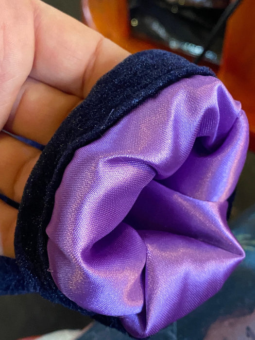 Samettinen säilytyspussi satiinivuorella purppura violetti 12x15cm