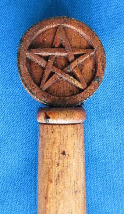 Taikasauva puuta pentagrammi ja ivy koristein Suuri - Tarotpuoti